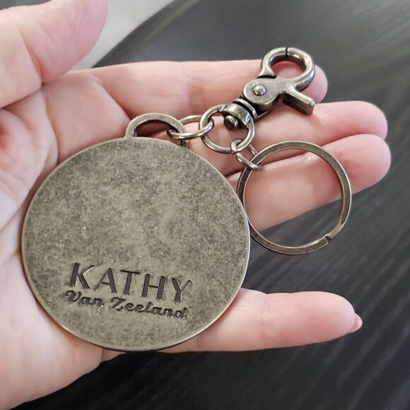 EUC Kathy Van Zeeland Metal Hangtag Keychain Bag Clip 2.5" Wide - Picture 3 of 6